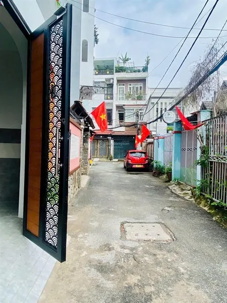 Bán chdv 80m2, 5 tầng hxh phan huy ích gần emart 2, 16 phòng dòng tiền khoán 900tr/năm giá 16,8 tỷ