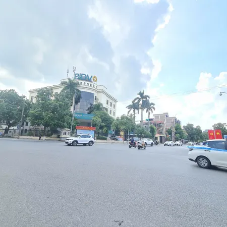 Bán 650m đất. Mặt đường âu cơ. Cạnh ngã 4 hồ ngọc lân. Phường kinn bắc bắc ninh