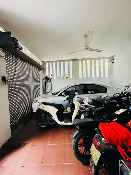 CĂN NHÀ MẶT TIỀN RỘNG - GARA- NGÕ OTO TRÁNH - LÔ GÓC 2 THOÁNG VĨNH VIỄN Ở LẠC LONG QUÂN. DT :71m; Giá 16.8 tỷ