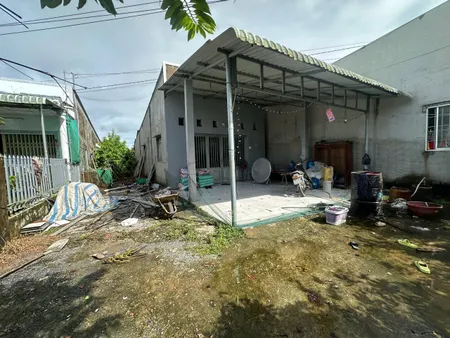 Bán đất 854m² ngang 19m giá 600 triệu Xã Phú Hựu