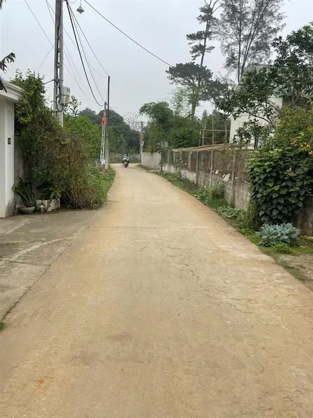 Bán 400m có 200m đất ởmặt tiền 11m vuông vắn đẹpba trại ba vì hà nội chỉ 2,x tỷ0886 494 ***