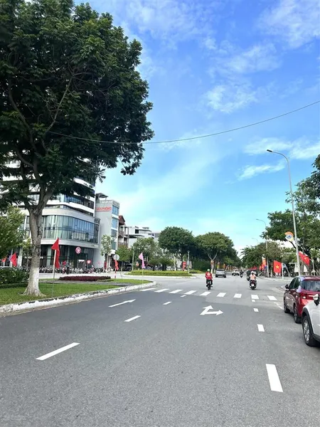 Bán cặp đất mt đường 30 tháng 4 vị trí đắc địa, kinh doanh. dt 286m2 ngang 10m. giá 45 tỷ