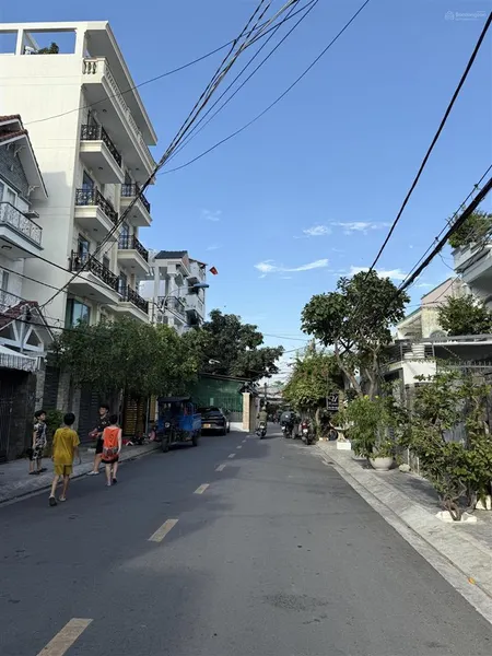 Bán đất mặt tiền đường số lâm văn bền quận 7, giá tốt