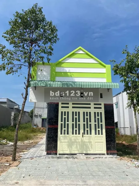 CẦN RA HÀNG NHANH : Dãy trọ 5m giá ngộp, toạ lạc ngay khu công nghiệp Bàu Bàng