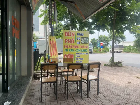 Sang quán cơm phở Gần ngã tư khu Công Nghiệp Visip Từ Sơn, Bắc Ninh.