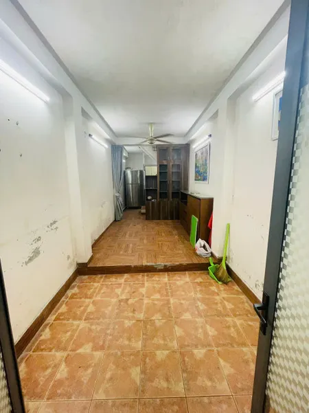 Cho thuê nhà nguyên căn ngõ 219 Tôn Đức Thắng, 33m2 x 4 tầng, 4 ngủ,.3 wc, 12 Triệu