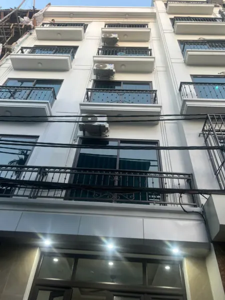 Cho thuê nhà nguyên căn có thang máy ngõ 255 Vĩnh Hưng 35m2 x 6 tầng,3 ngủ kk, 15 triệu