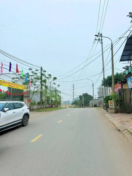 💥 Siêu phẩm đất vàng – Trục chính Lương Sơn 4 làn xe chạy 
📐 114m² – MT 5.7m cực đẹp
📍 Gần trường học, công an phường, cụm CN Lương Sơn
🏡 Khu dân cư sầm uất – ở hay đầu tư đều chuẩn

🔥 Giá chỉ 1 tỷ xx – hiếm có khó tìm!
📞 0373.656.682 – nhanh tay kẻ