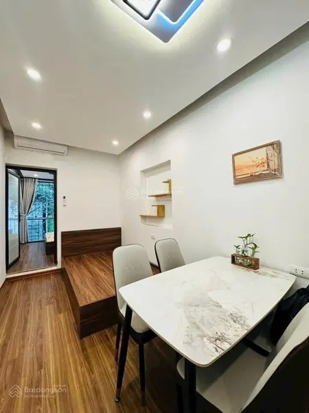 Bán căn tập thể quỳnh mai 45m2, 2 ngủ, sđcc chỉ 1,95