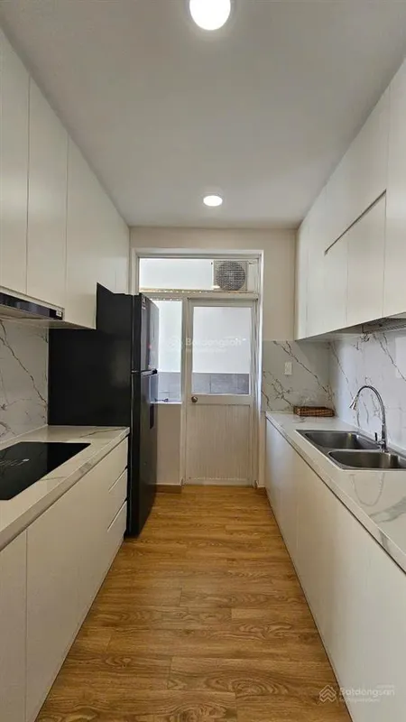 Bán căn hộ sky garden 3. dt 68m2 nhà đẹp mới sẵn khách thuê 16 triệulầu cao giá 4.990 tỷ (tl)
