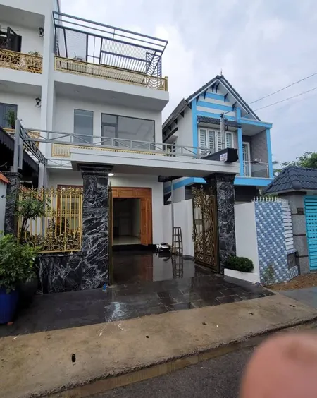 Bán nhà 102.6m² ngang 6m giá 4.5 tỷ Phường Thủ Dầu Một 0815422197