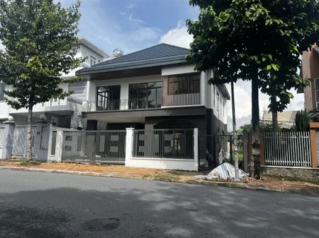 Bán nhà 254.6m² ngang 15m giá 18.8 tỷ Phường Phú Lợi 0815422197