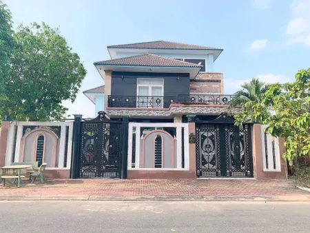 Bán nhà 299.9m² ngang 15m giá 19 tỷ Phường Phú Lợi