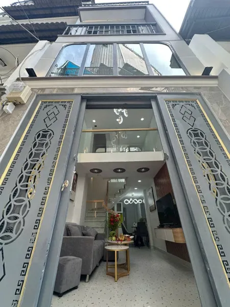 ⭐️ Nhà mới SHR 3 tầng 27m2 – Hoàng Văn Thụ Tân Bình