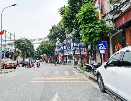 Trương địnhngõ thông kinh doanh ô tô qua ô tô vào nhà nhà mới hiện đại ở ngay ngõ thông