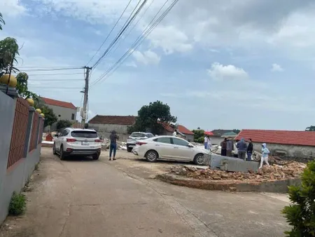 Cơ hội Đầu tư có 1 không 2, Siêu phẩm 2 mặt tiền ngay sát chợ sàn