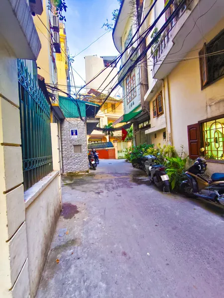 BÁN NHÀ MẶT NGÕ Ô TÔ ĐƯỜNG QUAN NHÂN. 72M2 XÂY 4 TẦNG. THANG MÁY.