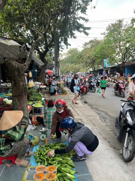 Nhà Đường Nguyên Thị Tồn mặt tiền 12m vỉa hè rộng Đối diện Cty Pouchen