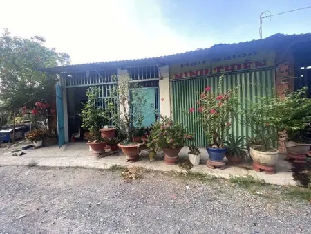 Nhà siêu ngộp