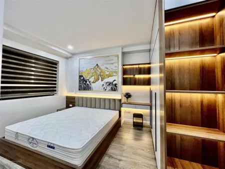 Bán căn 140m2 3pn2vs tòa eurowindow trần duy hưng giá 11,5 tỷ