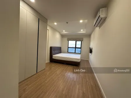 Bán căn hộ 4pn tầng cao tòa novo chung cư kosmo tây hồ