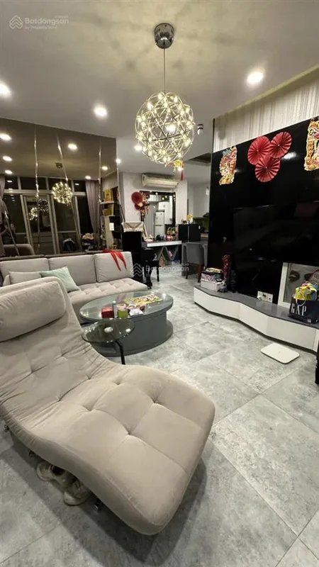 Cần bán nhanh star hill, phú mỹ hưng, quận 7. dt 103m2 giá 8.8 tỷ nội thất cao cấp