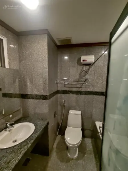 Cần bán căn hộ hoàng anh 2, quận 7, 3pn, 3wc, nhà đẹp, thoáng mát, giá 4.5 tỷ. 0902 597 *** hoa