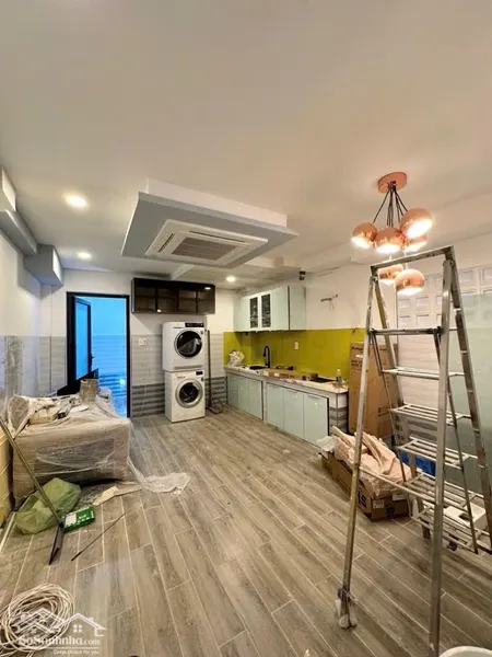 Bán Căn Hộ Dịch Vụ Ngay Gần đại Học Ngân Hàng