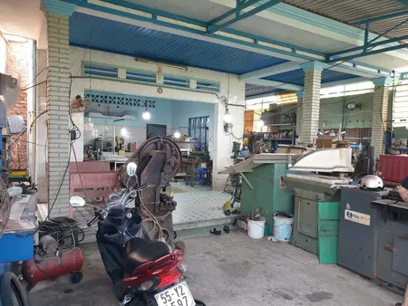 Nhà Bán Gấp Dt 8.4x25m, đường Xe Hơi, Gần Song Hành (đh Ngoại Ngữ) Trung Chánh - Hóc Môn