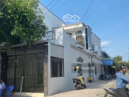 Lô Góc 2 Mặt Tiền - 80m2(4x20m) - Sát Aeon Tân Phú - Chiến Lược - Chỉ 4 Tỷ Hơn
