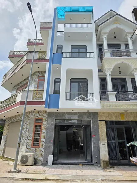 Bán Nhà 1 Trệt 2 Lầu Hoàn Công Kdc Phú Hồng Thịnh 8 , P.bình Chuẩn, Tp.thuận An