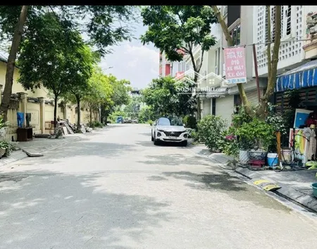 Ngon - Bổ - Rẻ Không Quy Hoạch Vị Trí đắc địa Trung Tâm Việt Hưng Ngõ Thông ô Tô Tránh,