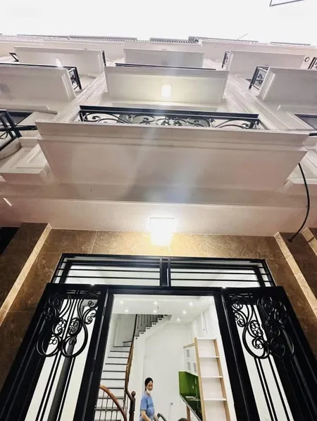 Bán Nhà Riêng 5 Tầng Phố Cầu Cốc Tây Mỗ