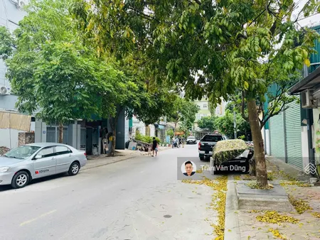 Cần Tiến Bán Gấp ! Nhà Mặt Phố Chính Trung 136,5m2/mt5m đường 13,5m đang Cho Thuê Giá Tốt Nhất Tt
