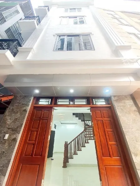 Nhà Mới đẹp 5 Tầng Chỉ Trên 8 Tỷ Về ở Luôn