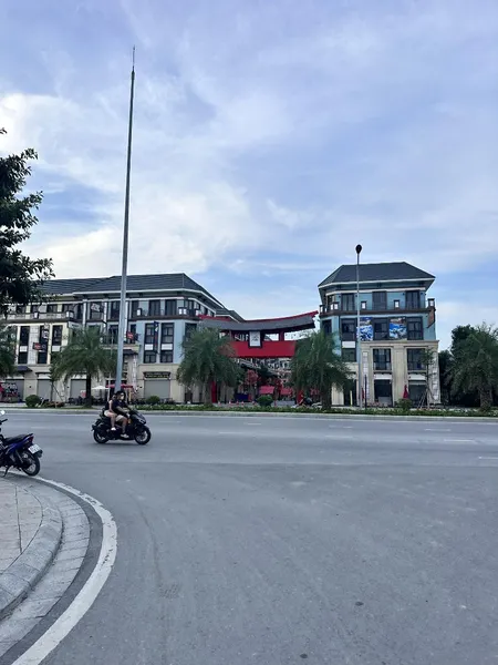 Cc Cần Bán Lô đất 82m Nghĩa Trụ đi Bộ 200m Là Vào Khu đô Thị Vinhome Ocenpark 2 ô Tô đỗ Giá Gần 6tỷ