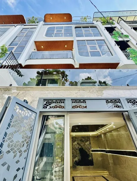 Chính Chủ Cần Bán Gấp Căn Nhà Nguyễn Văn Thủ, Phường đakao, Quận 1, Giá:5,89tỷ/65m2 (5m X 13m).