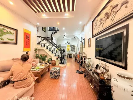 Biệt Thự Xuân La, Nhà đẹp Ngõ ô Tô. Cách Mặt Phố 30m.