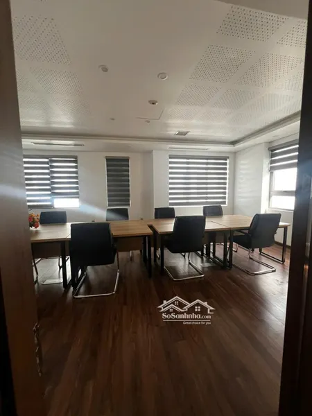 Bán Bt 3 Mặt Thoáng Shunrise The Manor Nguyễn Xiển. Dt 160m² X 4t, Mt 10m, Thang Máy. Giá 63,5 Tỷ.