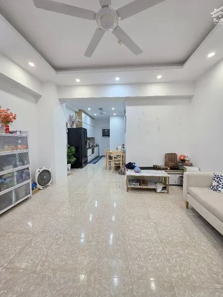 Bán Căn Chung Cư 75.5m2 30t Nam Trung Yên