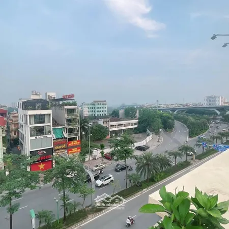 Chính Chủ Bán Nhà đẹp Long Biên 100m², Tháng Máy, Kinh Doanh, ô Tô 2 Chiều.