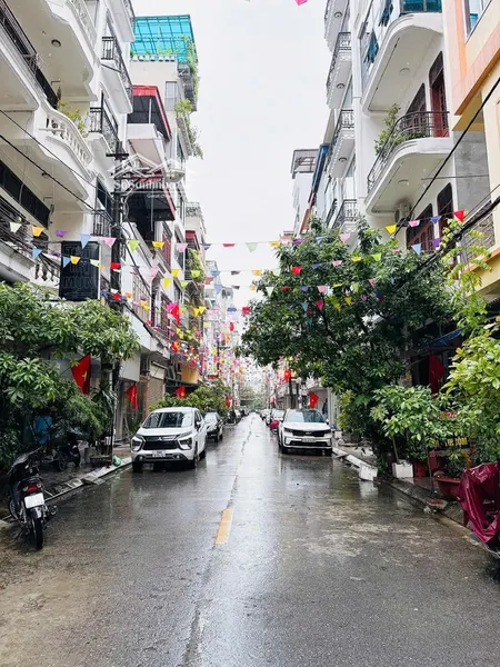 Bán Nhà Mặt Phố Trần đăng Ninh, 17,5 Tỷ, 45m2, View đẹp, Nhiều Tiện ích Tại Trung Tâm Hà đông