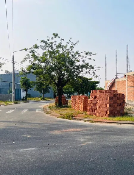 Bán Lô Góc điện Ngọc Siêu đẹp Giáp Fpt, Trung Tâm điện Bàn, 100m2, đường 11m5, Giá Chỉ 2,4 Tỷ, Sổ