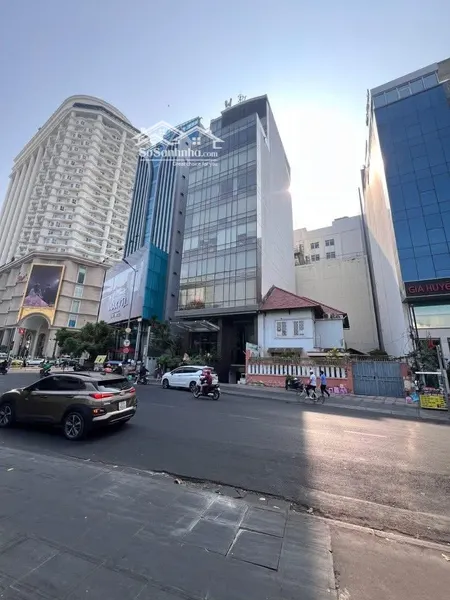 Chính Chủ Bán Nhà Mt Lê Thánh Tôn, P.bến Nghé, Quận 1 ( 5.5x27.5m ) 7 Tầng Mới. Giá 104 Tỷ Tl