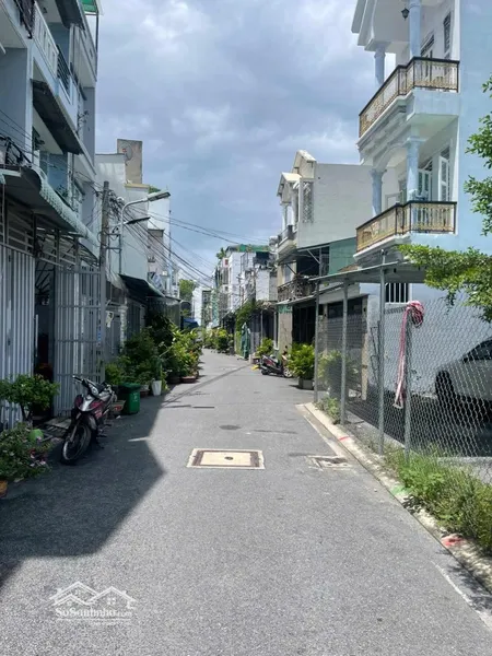 đất 3 Lô Liền Kề Khu Nhà Lầu Dân Cư đông đúc Dt60m đường 8m Gần Lê Thị Riêng Và Trần Thị Cờ.
