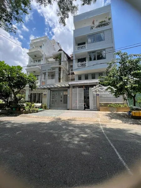 Bán Nhà Phố Khu Bên Sông Hiệp Bình Chánh 6x20 4 Tầng Hoàn Công đủ