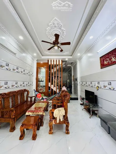 Chỉ Nhỉnh 6 Tỷ - Sở Hữu Nhà 78m2(4* 19.5m) - 4tầng - hẻm Xe Tải 6m - Ngay Lê Văn Quới Quận Bình Tân