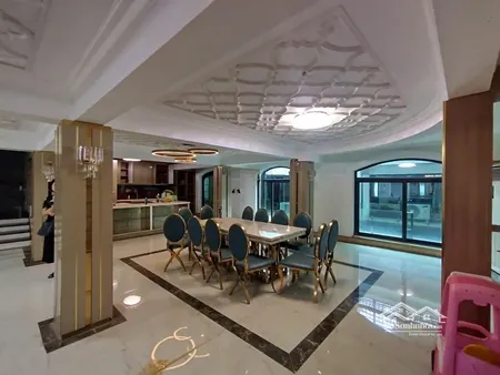 Biệt Thự Tây Hồ - Gara 3 ôtô - Mặt Tiền Khủng Bố - Nội Thất Hiện đại - 2 Mặt Ngõ - 4 Thoáng - Thang