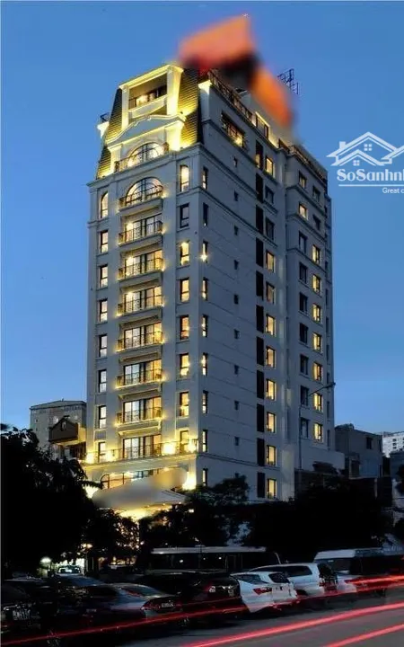 Bán Khách Sạn 4 Sao, Vị Trí Lô Góc, Mặt Phố Trần Thái Tông,290m 15 Tầng-pccc đầy đủ-thu 1.5 Tỷ/th