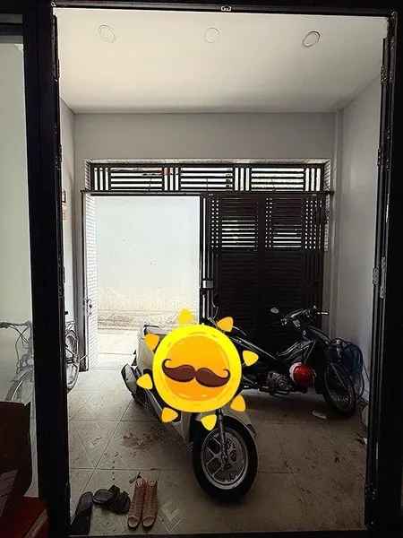 Nhà 2 Tầng/ Sân Rộng -3 Pn- Lê Văn Lương- Gần Lottlemart- Xe Hơi Sát Nhà- Hẻm Thông Thoáng - Gần Mt
